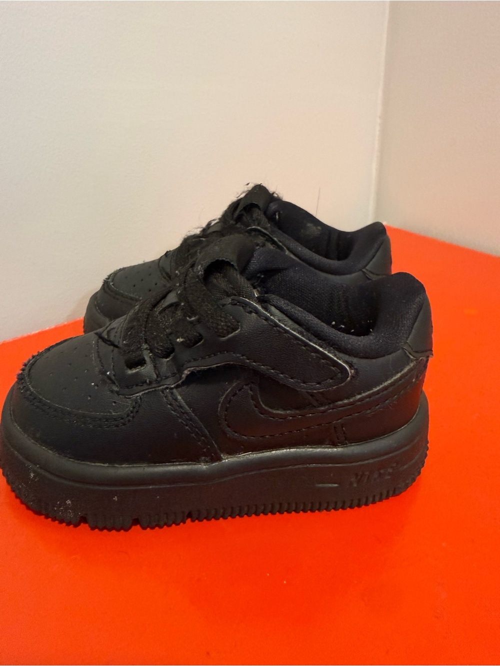 Toddler Nike Air Forces Size 4C